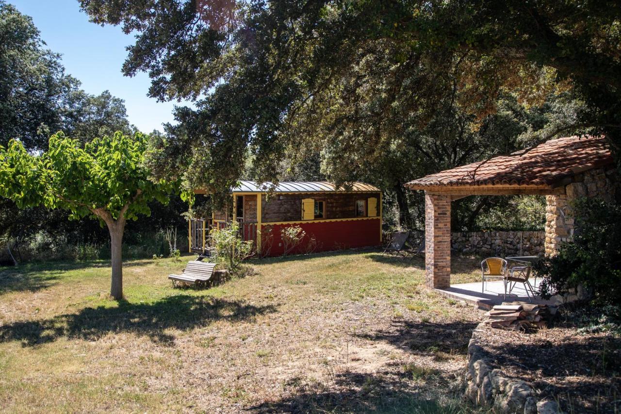 Domaine Les Perpetus Villa La Tour-dʼAigues Exterior foto